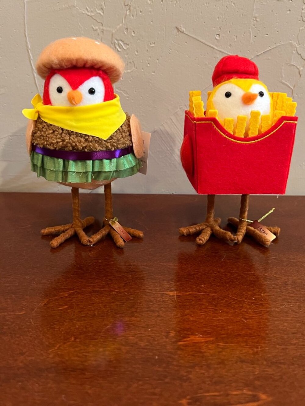 NWT Set of 2 Featherly Friends Bird Decorations Hamburger & Fry Felt Figurines